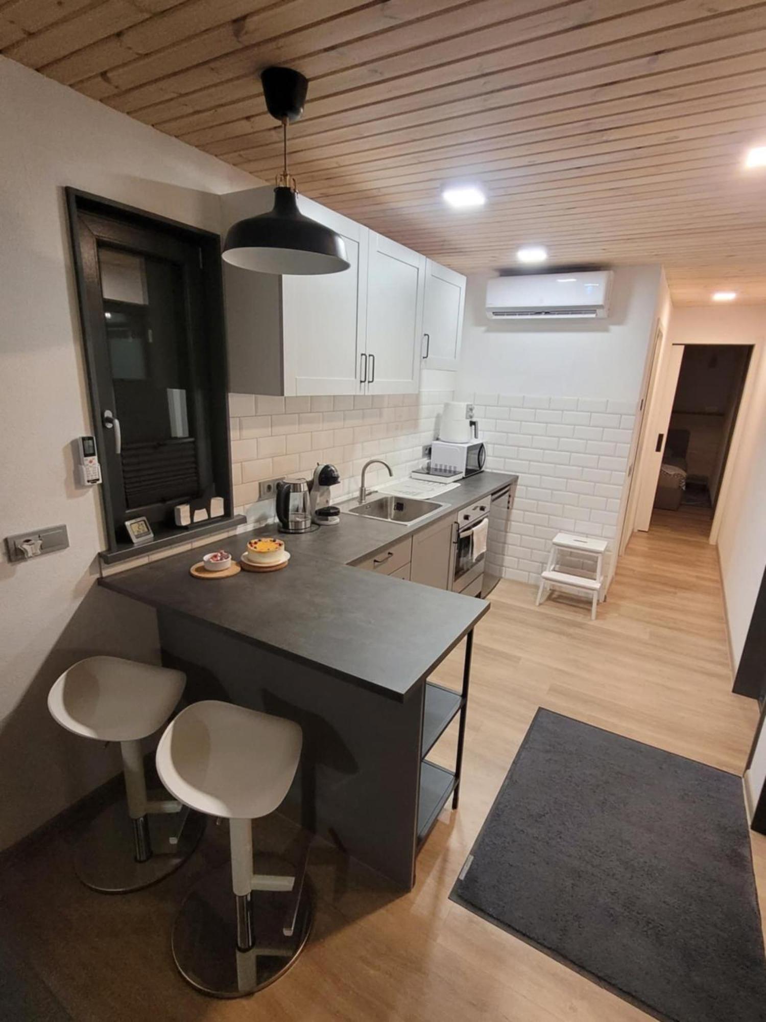 Tiny House *