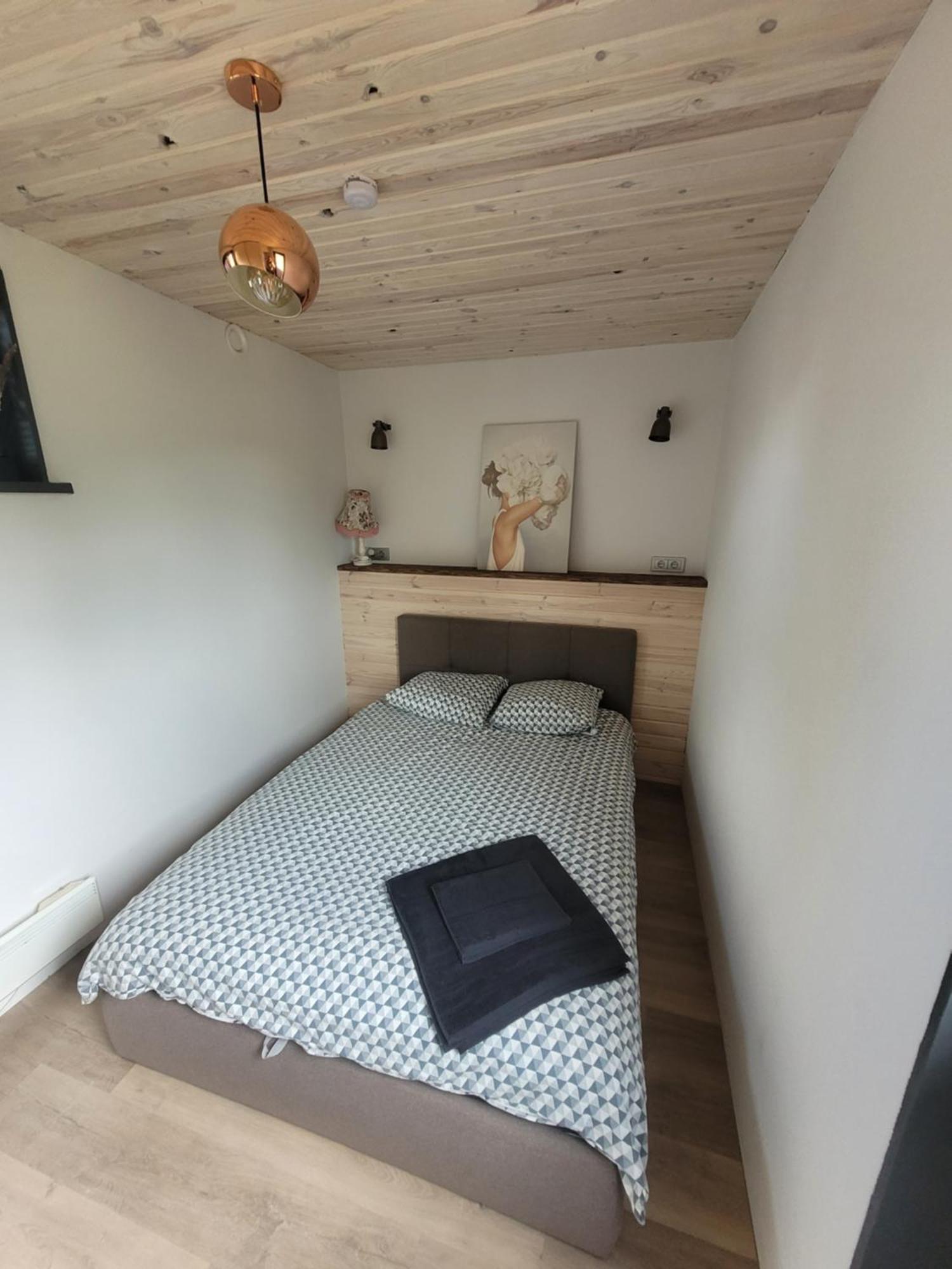 Tiny House Apartment *